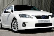 White Lexus CT 200h - Online Free Game