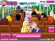 Yellow Bus Kiss - Online Free Game