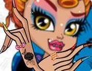 Howleen Wolf Manicure